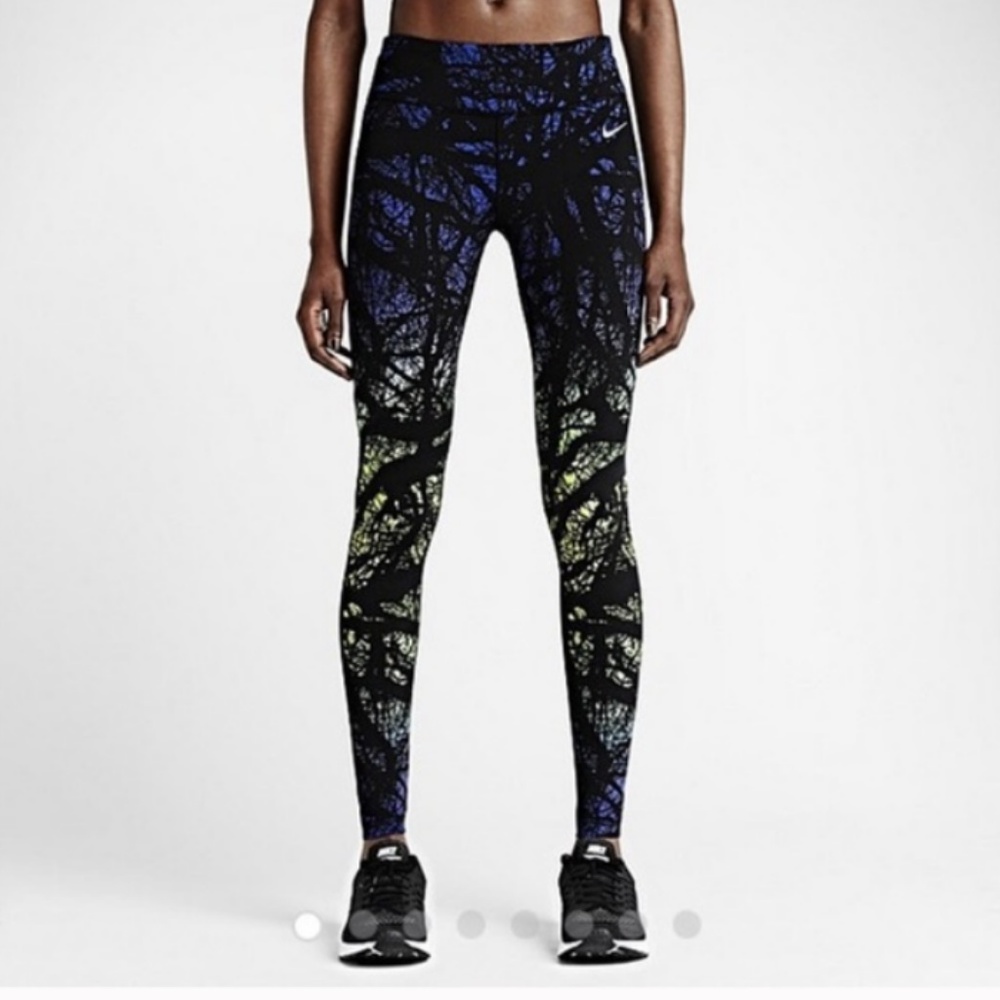 Nike Engineered Epic  Lux Trees Print Leggings